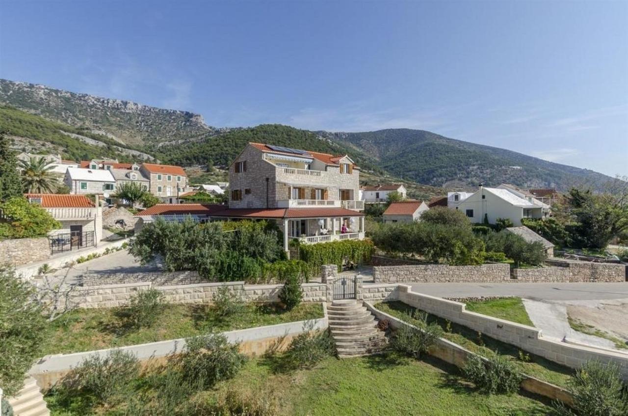 Apartments Lemar - With Parking Bol Exterior photo
