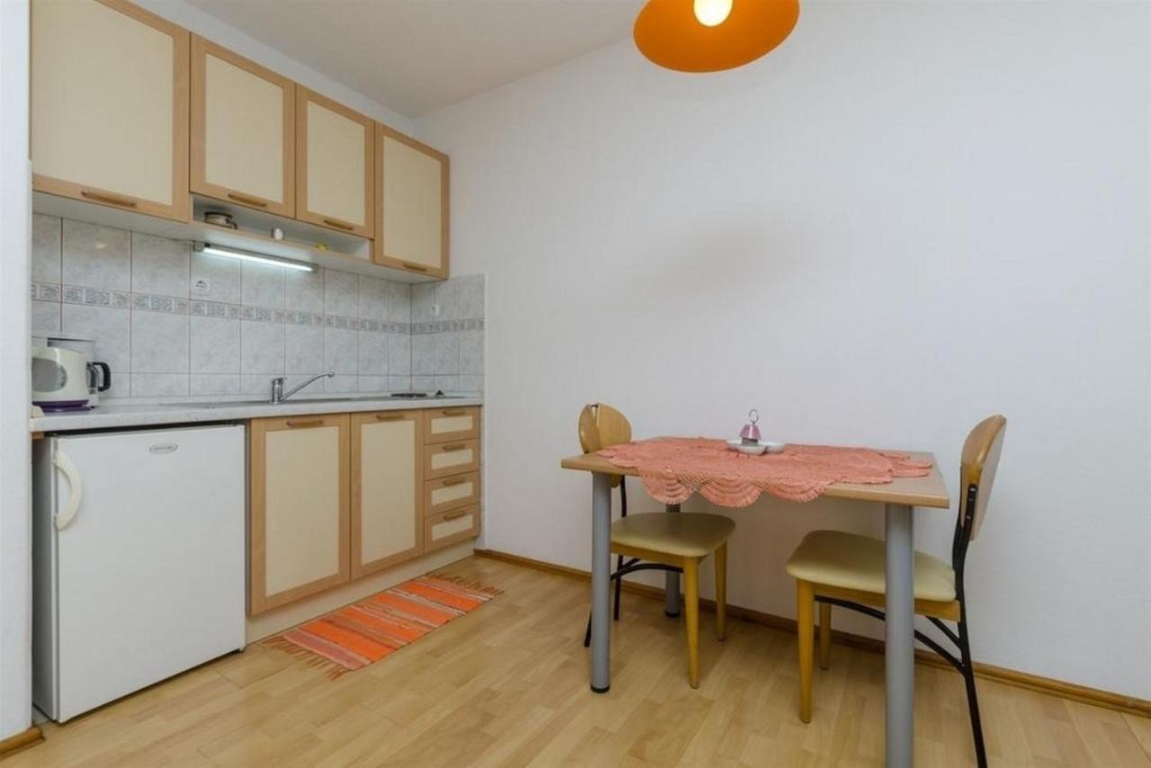 Apartments Lemar - With Parking Bol Exterior photo